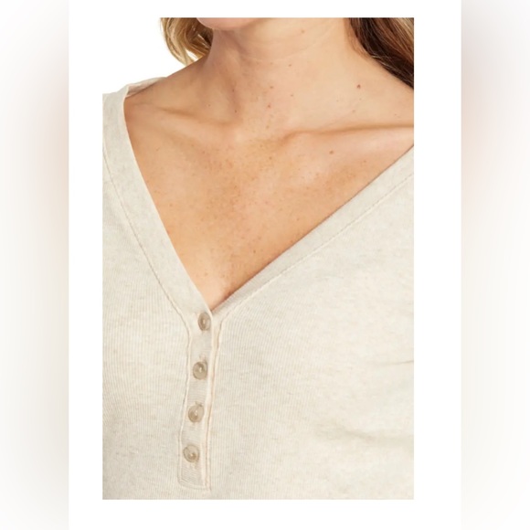 Madewell Long-Sleeve Ribbed Henley Tee - Picture 4 of 13